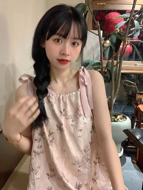 云中且一梦