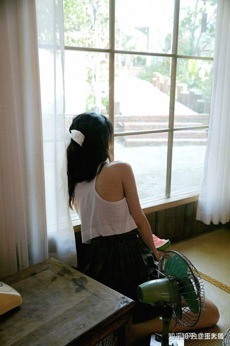 燕杳