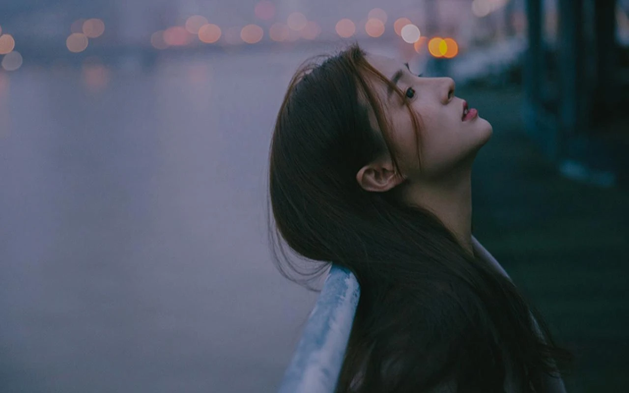 钟行辞