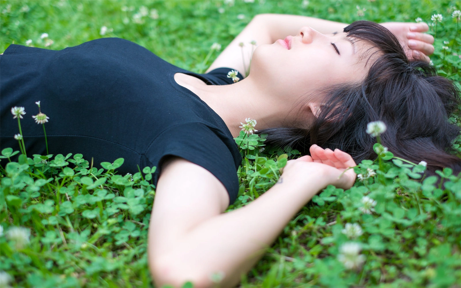 拼桌终极预告看点 王传君江疏影诠释爱人先爱己