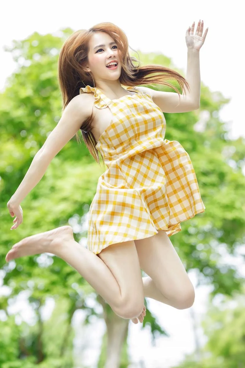 渝飒