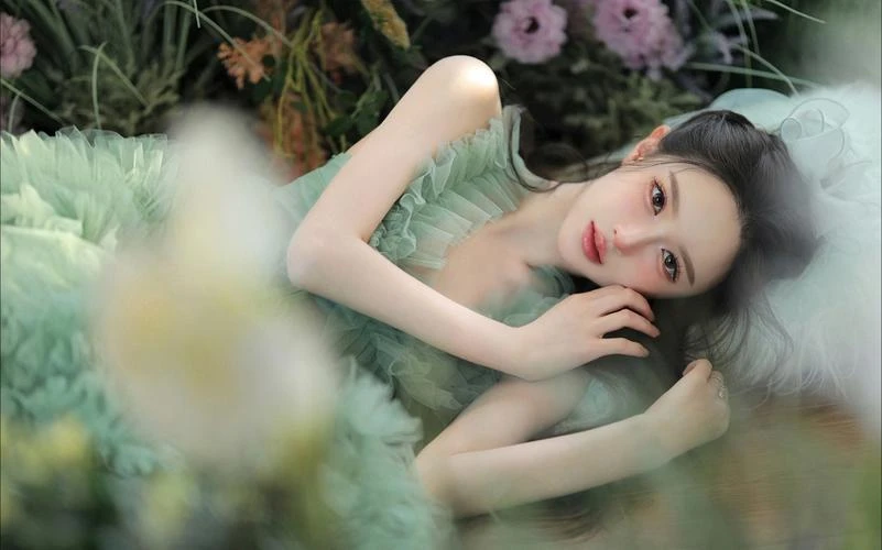悸佚