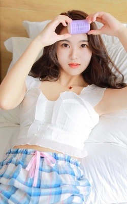 白色银杏叶